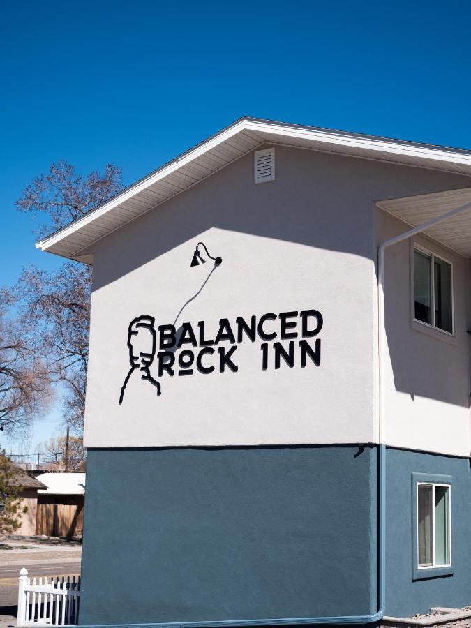 Balanced Rock Inn Fruita Bagian luar foto